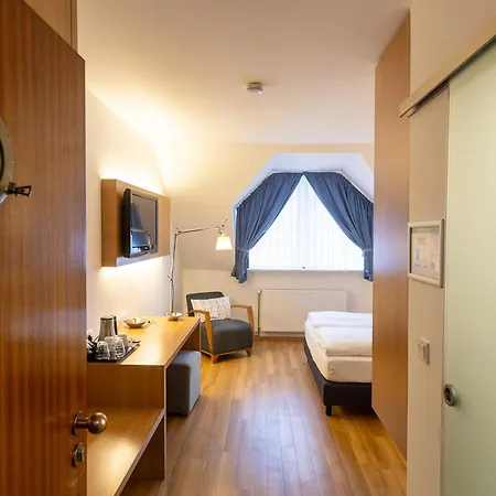 Cuxlandhotel Doppelzimmer 111 Hotel